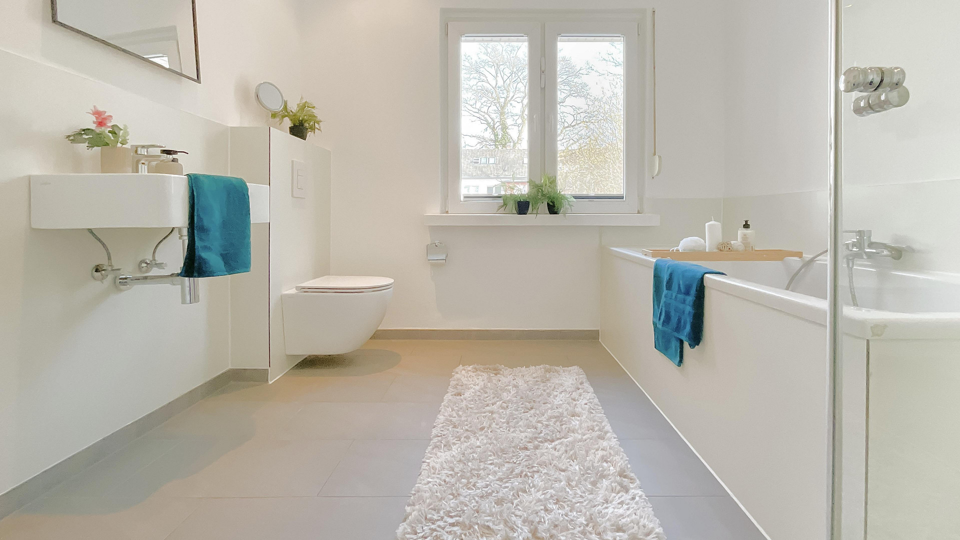 Zentral in HH-Niendorf: Einfamilienhaus (5,5 Zimmer) mit sonnigem Garten und PKW Stellplatz – Hamburg(Niendorf) – Vorschaubild 5