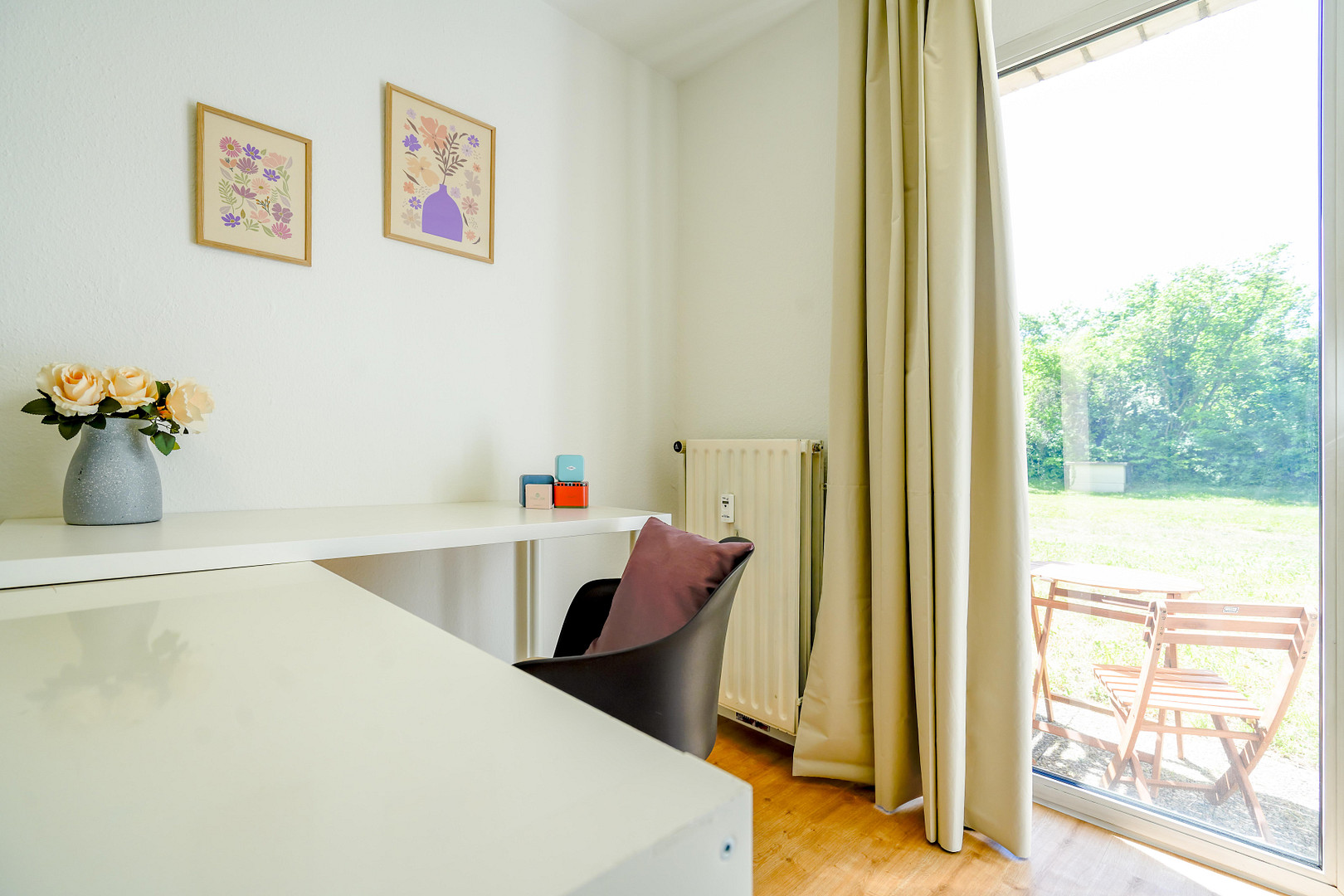 Moderne, helle, NEU renovierte, vollmöblierte Wohg. + Keller + Tiefgarage, Zentral in Mainz – Mainz – Vorschaubild 3