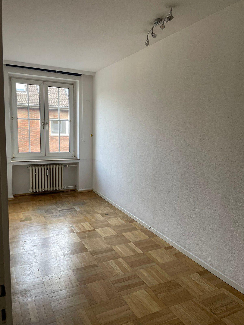 Altbauperle direkt am Hofgarten – bezugsfrei mit Balkon in Bestlage Düsseldorf – Düsseldorf(Pempelfort) – Vorschaubild 9