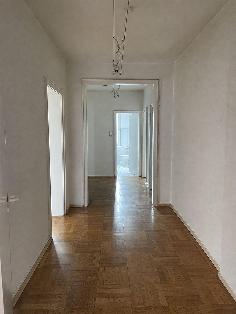Altbauperle direkt am Hofgarten – bezugsfrei mit Balkon in Bestlage Düsseldorf – Düsseldorf(Pempelfort) – Vorschaubild 4