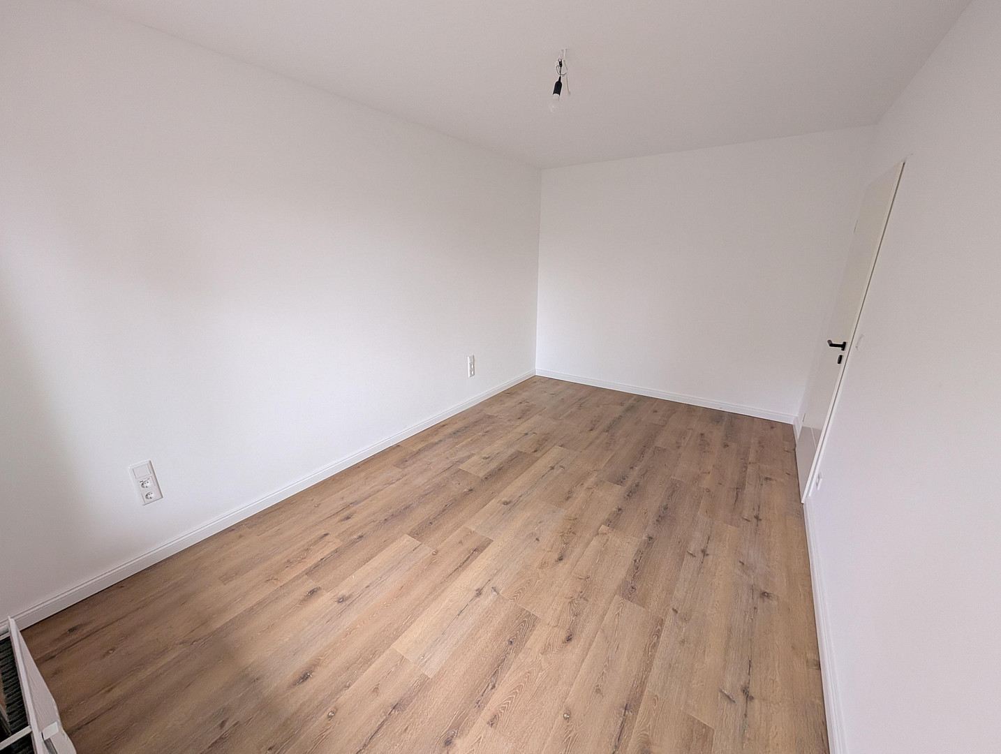PROVISIONSFREI | Erstbezug nach Sanierung: 3-Zimmer-Wohnung mit 2 Balkonen & Tiefgaragenstellplatz – Walddörfer Str. 374, 22047 Hamburg(Tonndorf) – Vorschaubild 19