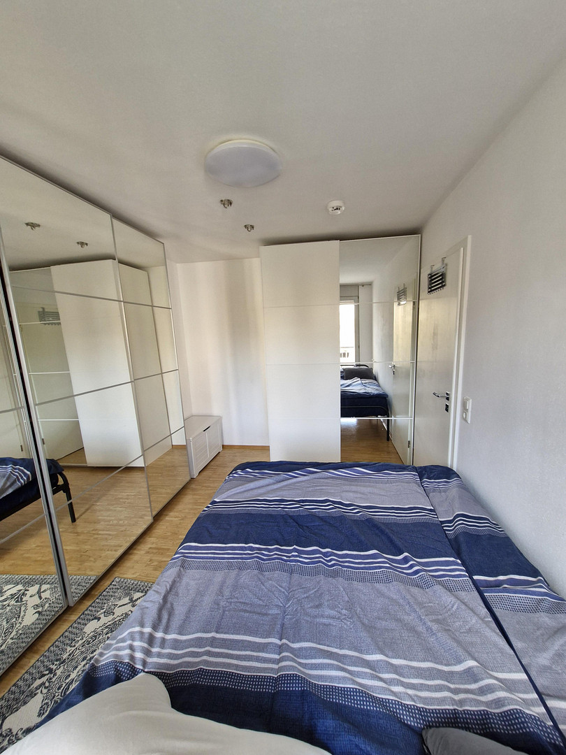 Schöne möblierte 2-Zimmer-Wohnung mit 1 großen Balkon in der Schwanthalerhöhe – München(Schwanthalerhöhe) – Vorschaubild 12
