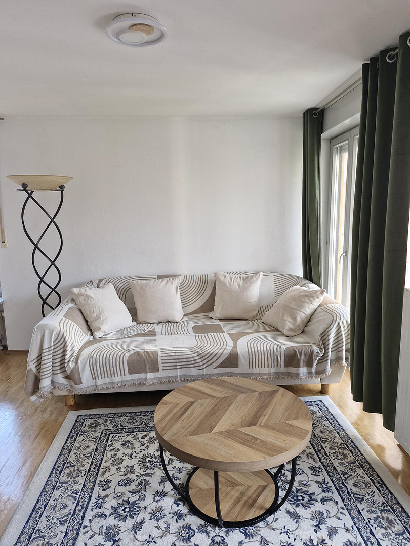 Schöne möblierte 2-Zimmer-Wohnung mit 1 großen Balkon in der Schwanthalerhöhe – München(Schwanthalerhöhe) – Vorschaubild 15