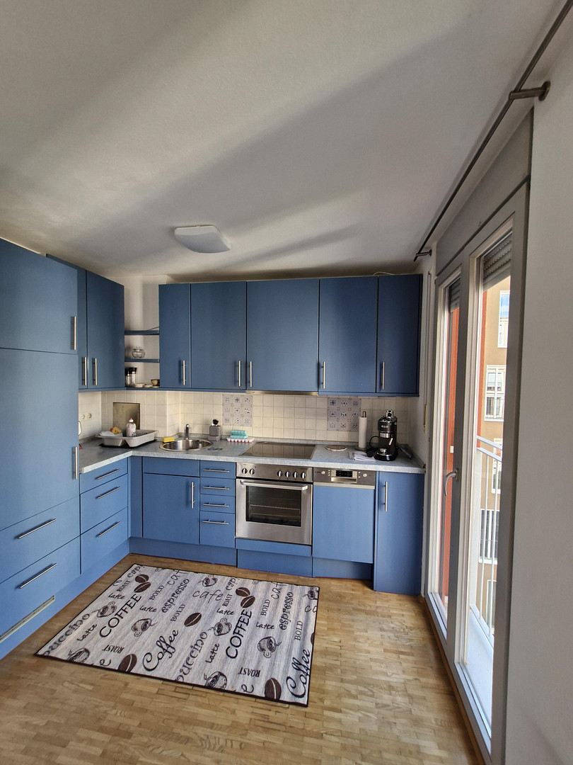 Schöne möblierte 2-Zimmer-Wohnung mit 1 großen Balkon in der Schwanthalerhöhe – München(Schwanthalerhöhe) – Vorschaubild 8