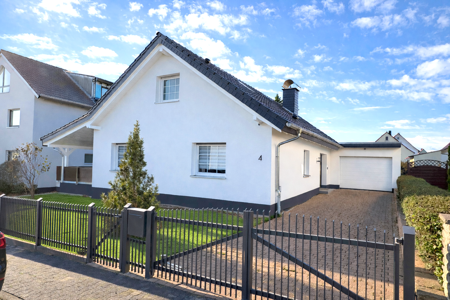 Modernes Einfamilienhaus mit Anbau, Kamin, Sauna & Sonnenterrasse - 260m² Wohnflächenpotenzial – REINHEIM(Spachbrücken) – Vorschaubild 2