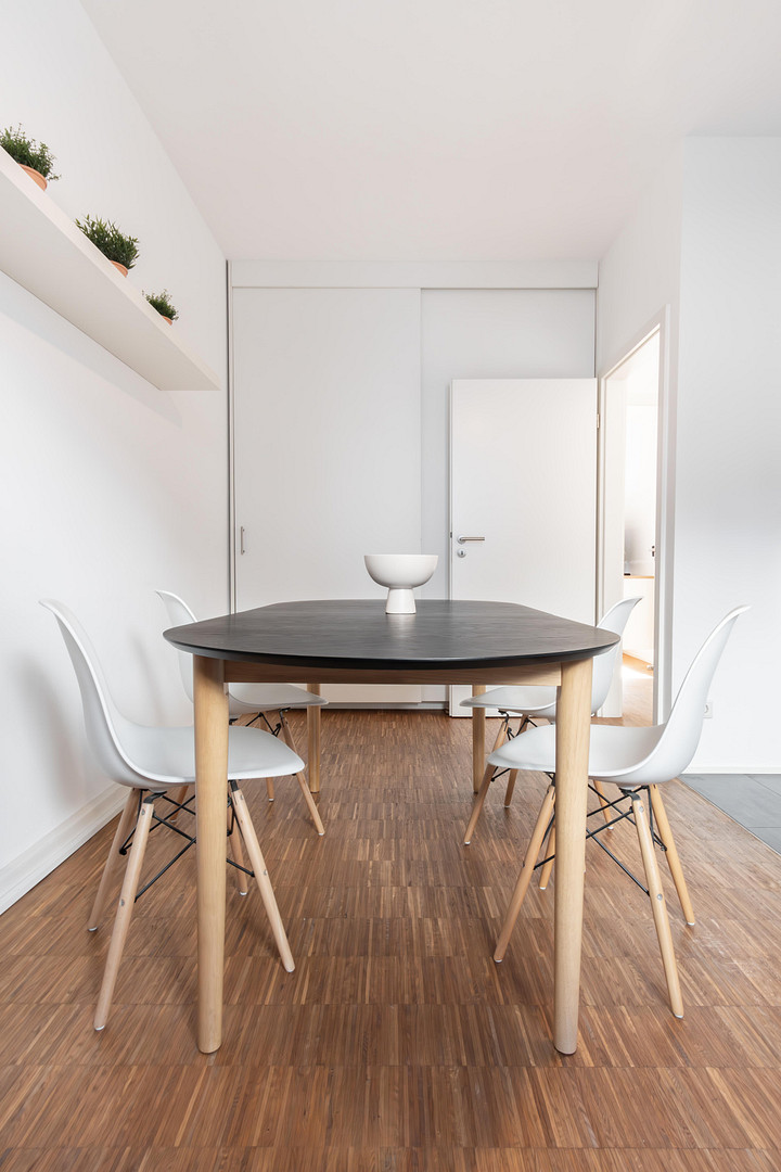 Medienhafen-möblierte Wohnung in ruhiger Lage mit Sonnenbalkon – Neckarstr. 15, 40219 Düsseldorf(Unterbilk) – Vorschaubild 11