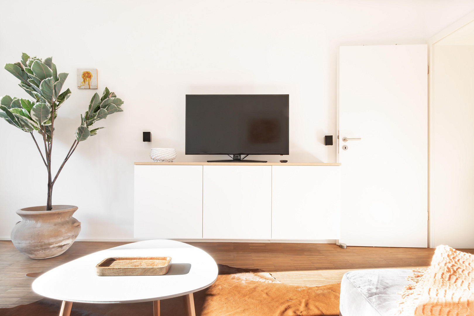 Medienhafen-möblierte Wohnung in ruhiger Lage mit Sonnenbalkon – Neckarstr. 15, 40219 Düsseldorf(Unterbilk) – Vorschaubild 6