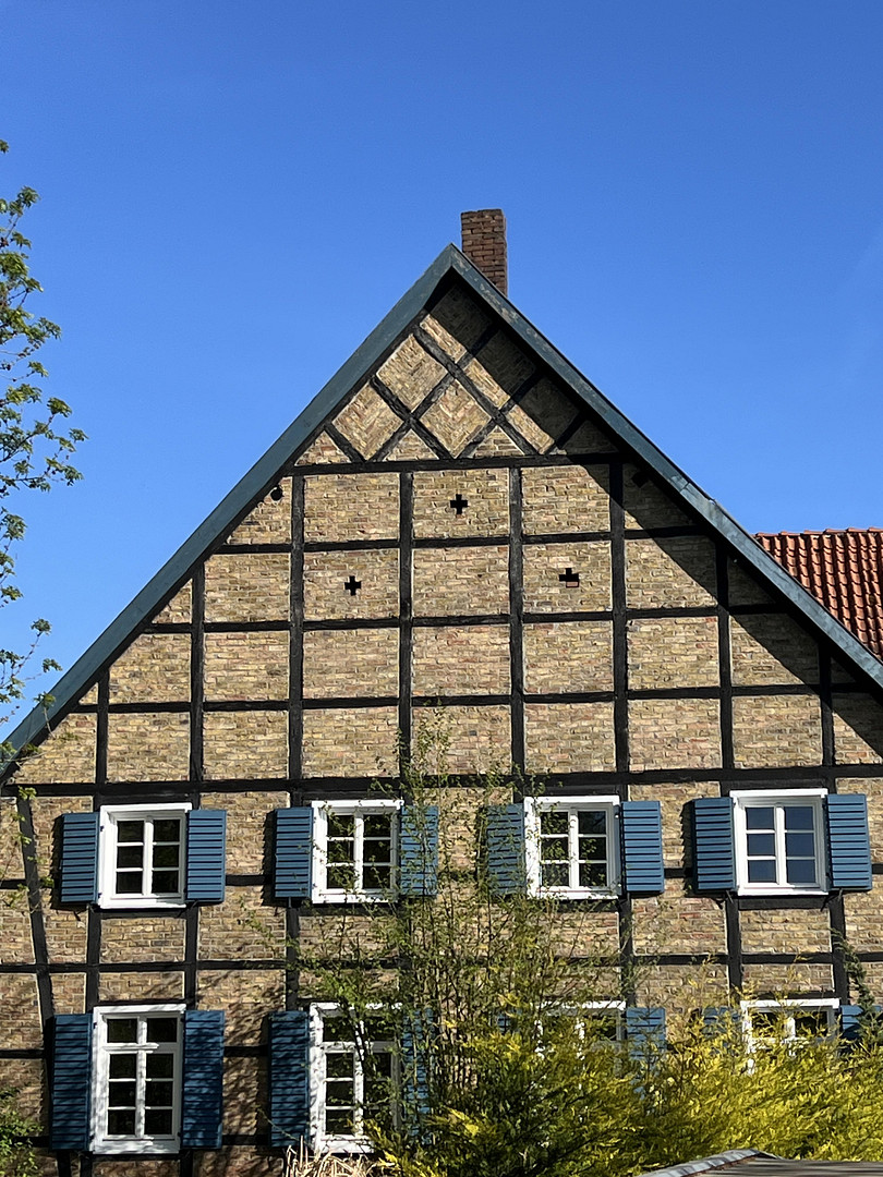 Historisches Juwel im Grünen     ---           Frisch renoviertes Fachwerk-Idyll in Hamm-Sandbochum – Urnenfeldstraße 13, 59077 Hamm OT Sandbochum – Vorschaubild 4