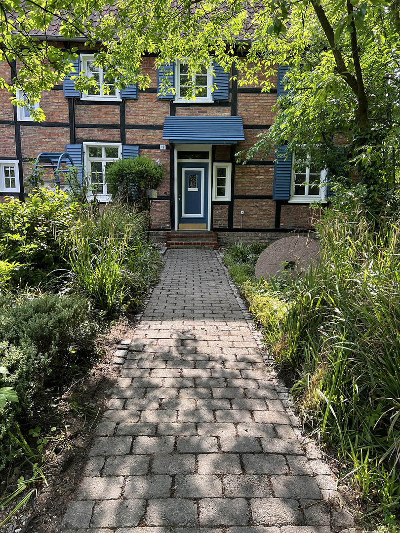 Historisches Juwel im Grünen     ---           Frisch renoviertes Fachwerk-Idyll in Hamm-Sandbochum