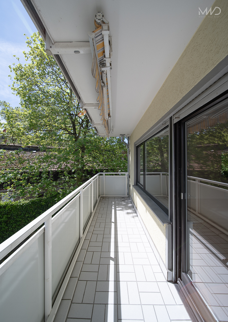 Erstbezug nach Sanierung | Helle Wohnung mit Balkon in ruhiger Innenhoflage nahe Schlosspark – Wiesbaden – Vorschaubild 2