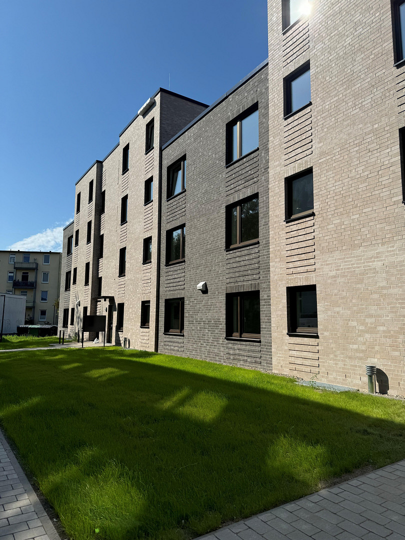 Exklusive 3-Zimmer-Wohnung mit Terrasse mit Garten und lux. Ausstattung – Töpfertwiete 9a, 21029 Hamburg(Bergedorf) – Vorschaubild 2