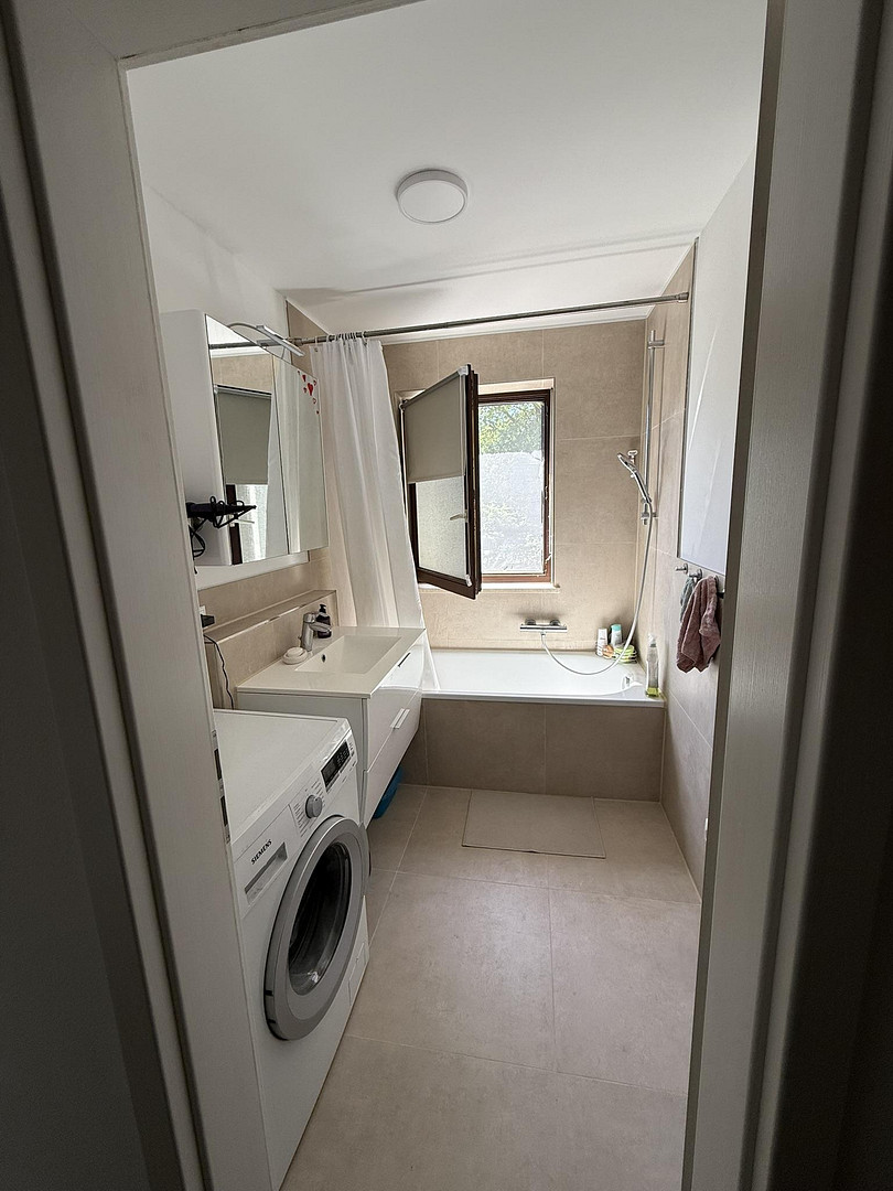 Möblierte 3-Zimmer-Wohnung mit Balkon und TG-Stellplatz in München-Moosach (provisionsfrei) – Thorner Straße 4, 80993 München(Moosach) – Vorschaubild 4