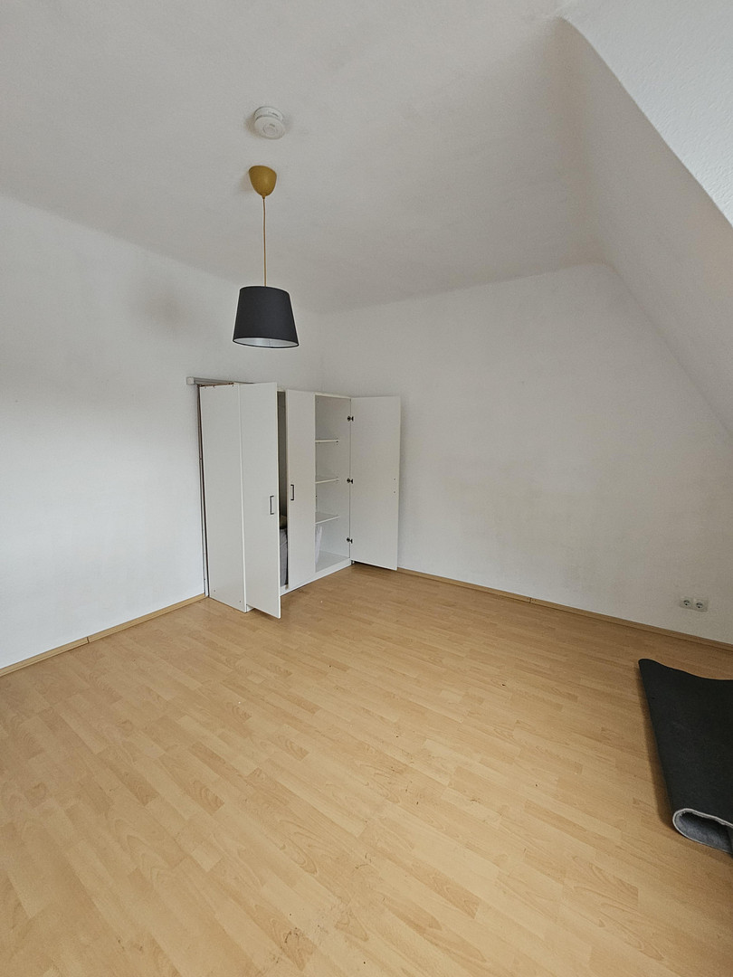 Lichtblick über Cannstatt: Stilvolle Jugendstil-Wohnung am Kurpark mit Neckartal-Aussicht – Stuttgart(Bad Cannstatt) – Vorschaubild 7