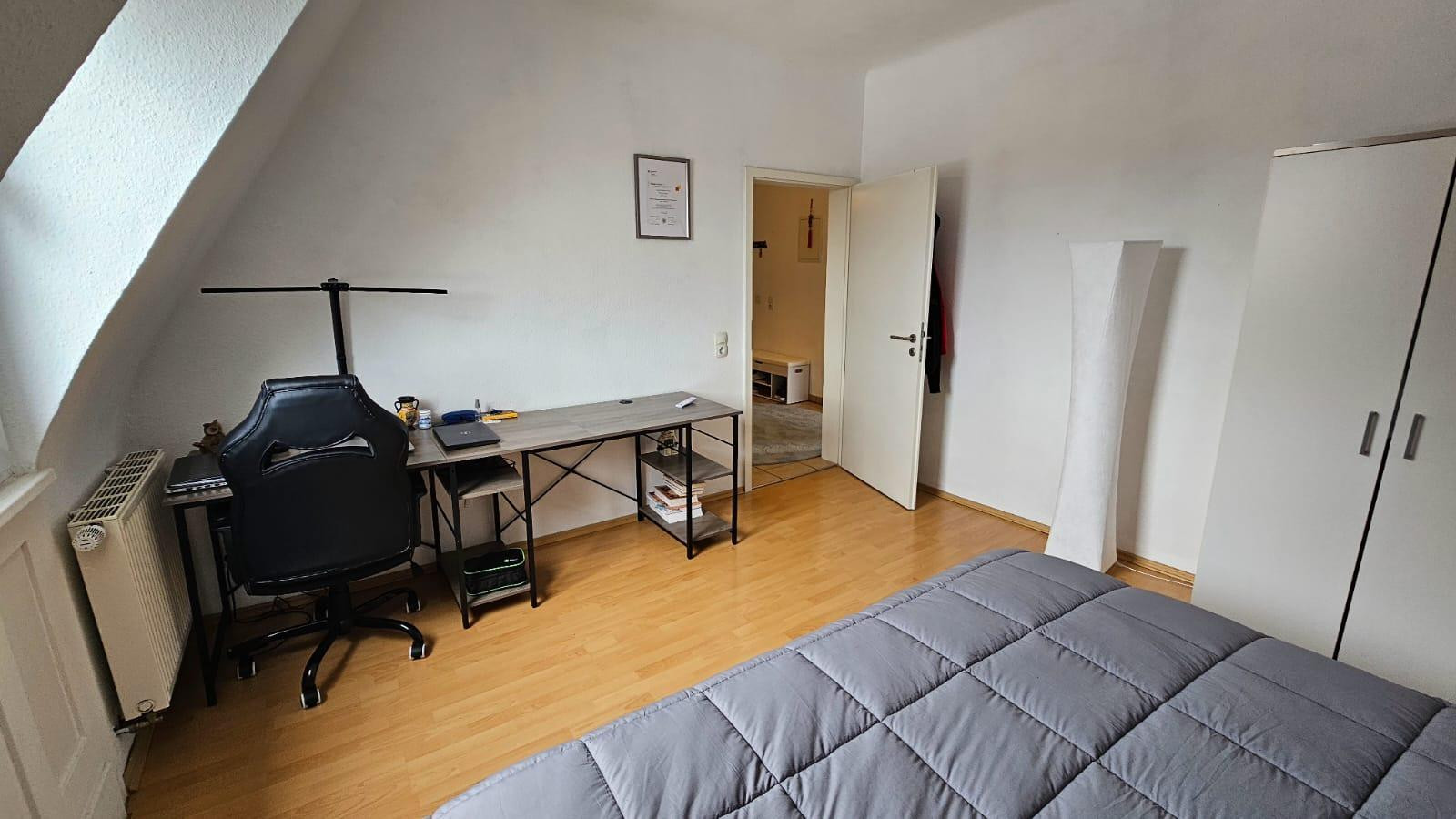 Lichtblick über Cannstatt: Stilvolle Jugendstil-Wohnung am Kurpark mit Neckartal-Aussicht – Stuttgart(Bad Cannstatt) – Vorschaubild 4