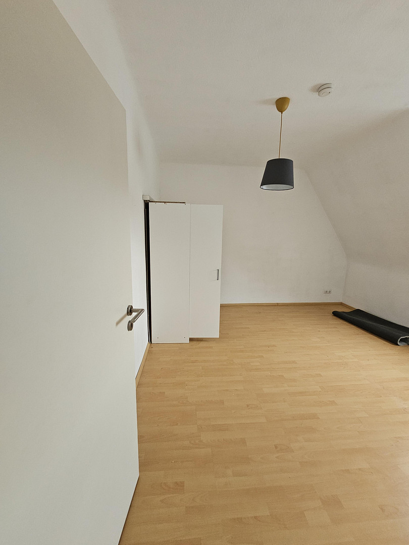Lichtblick über Cannstatt: Stilvolle Jugendstil-Wohnung am Kurpark mit Neckartal-Aussicht – Stuttgart(Bad Cannstatt) – Vorschaubild 6