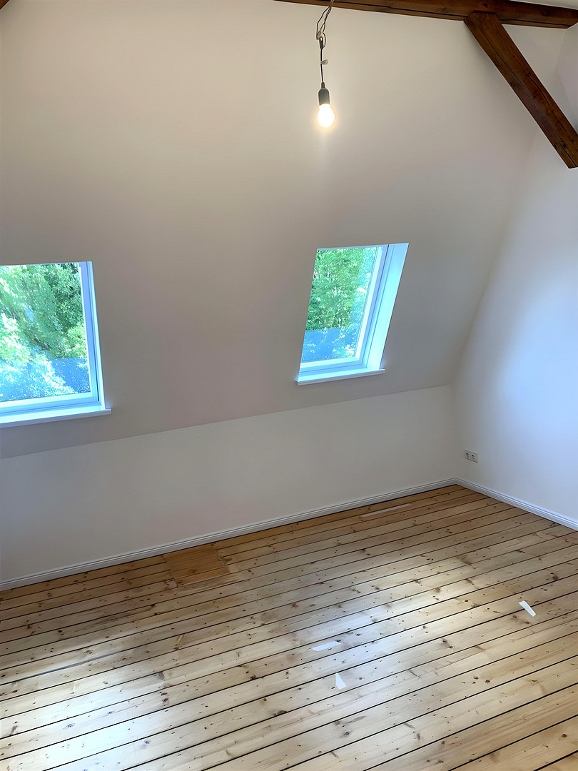 Exklusive 4-Zimmer-Dachgeschosswohnung für Studenten-WG – Frisch saniert | Neue Einbauküche – Walddörferstrasse 276, 22047 Hamburg(Wandsbek) – Vorschaubild 17