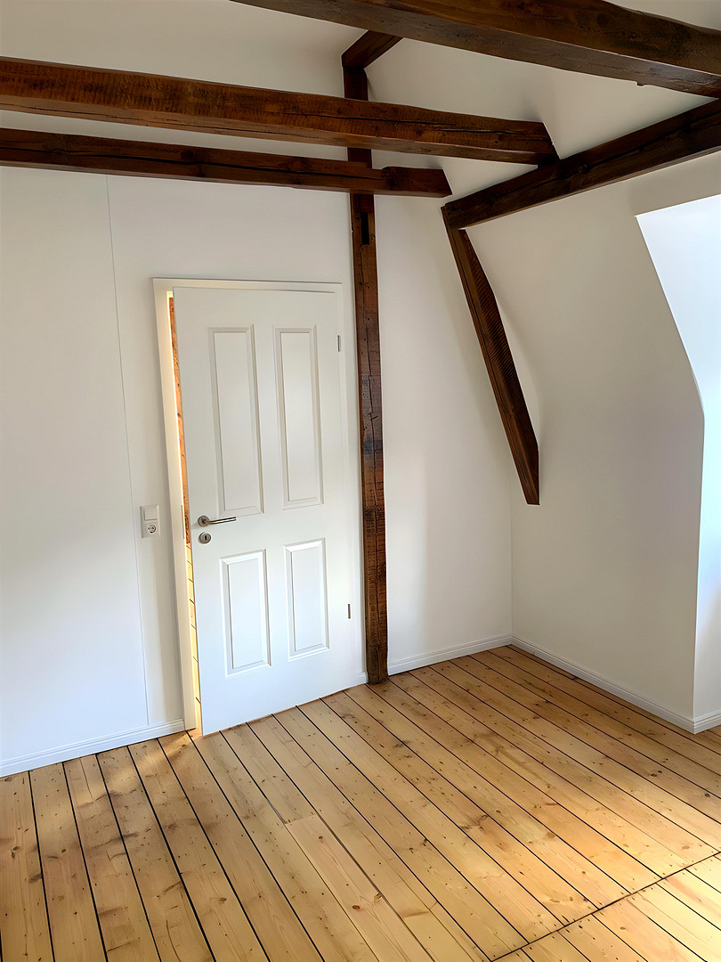 Exklusive 4-Zimmer-Dachgeschosswohnung für Studenten-WG – Frisch saniert | Neue Einbauküche – Walddörferstrasse 276, 22047 Hamburg(Wandsbek) – Vorschaubild 27