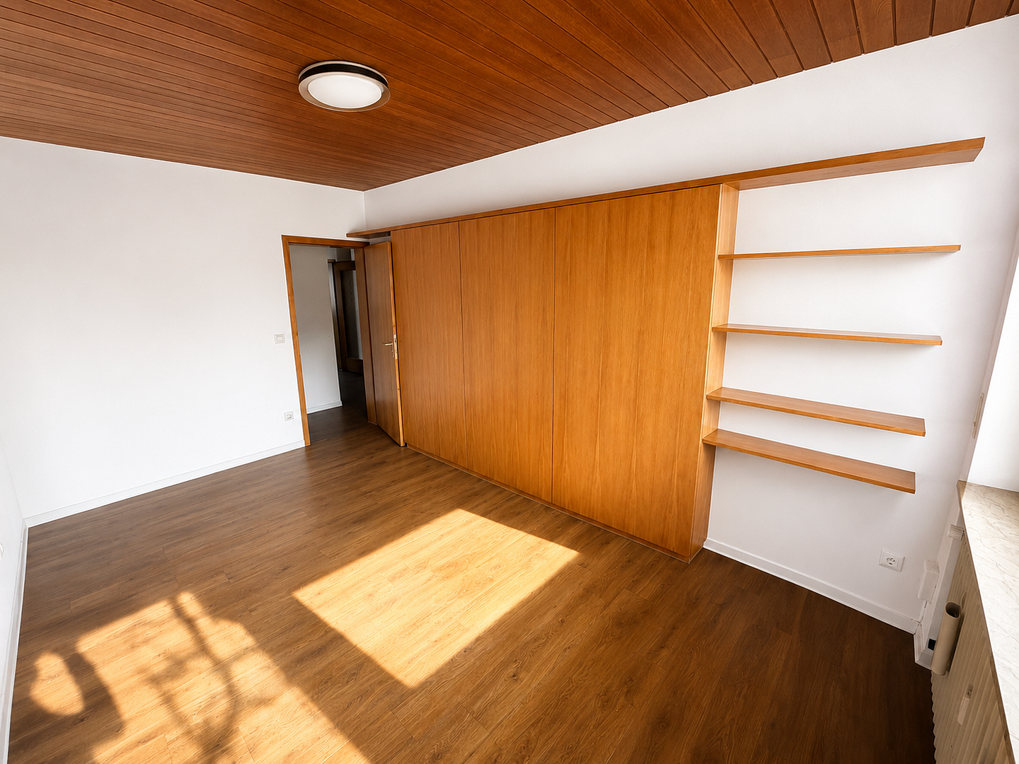 Großzügige 4-Zimmer-Wohnung mit Südbalkon und Klimaanlage in Wangen – Hauptstraße 36, 73117 Wangen – Vorschaubild 4