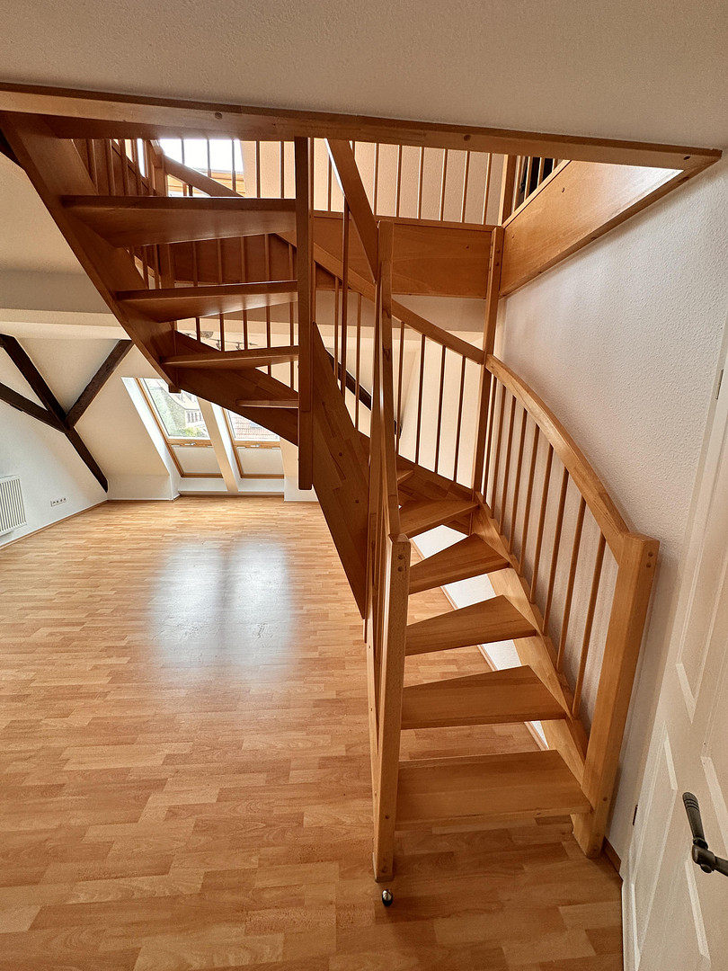 Charmante Dachgeschoss-/Maisonettewohnung mit besonderem Raumgefühl – Am Zehnt 9, 74889 Sinsheim-Hilsbach(Hilsbach) – Vorschaubild 10