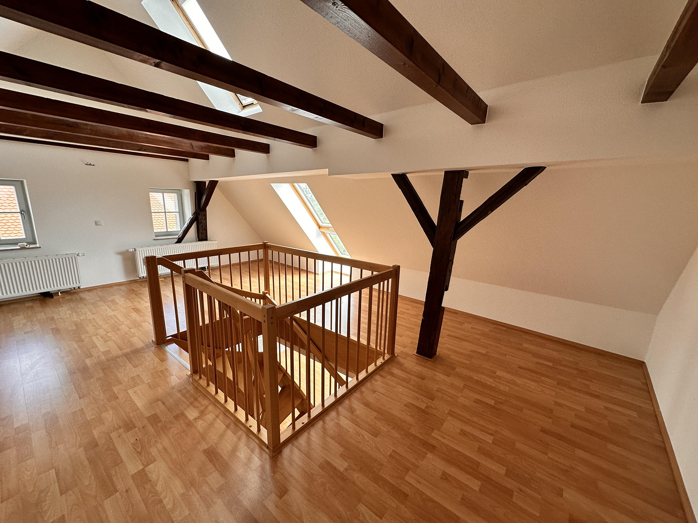 Charmante Dachgeschoss-/Maisonettewohnung mit besonderem Raumgefühl – Am Zehnt 9, 74889 Sinsheim-Hilsbach(Hilsbach) – Vorschaubild 13