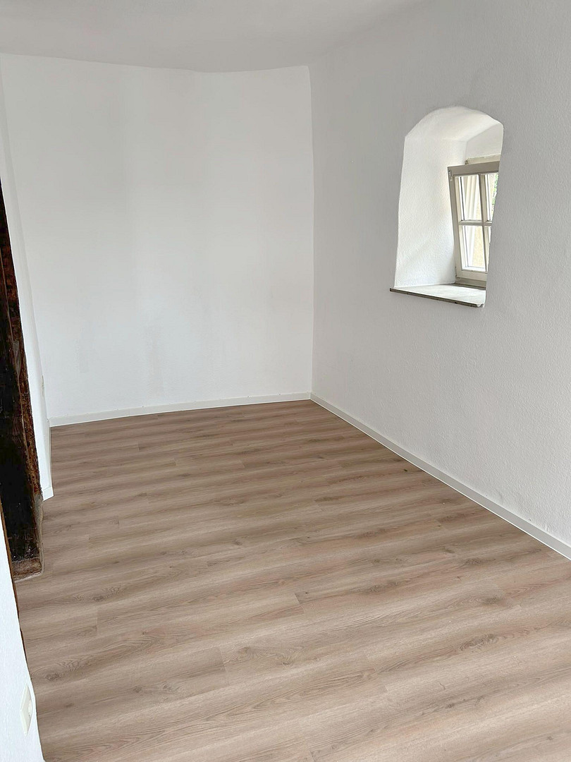 Helle 2,5  Zi-Whg in einem schönen Fachwerkhaus mit neuer EBK und AA (optional)  in Bad Wimpfen – Bad Wimpfen – Vorschaubild 6
