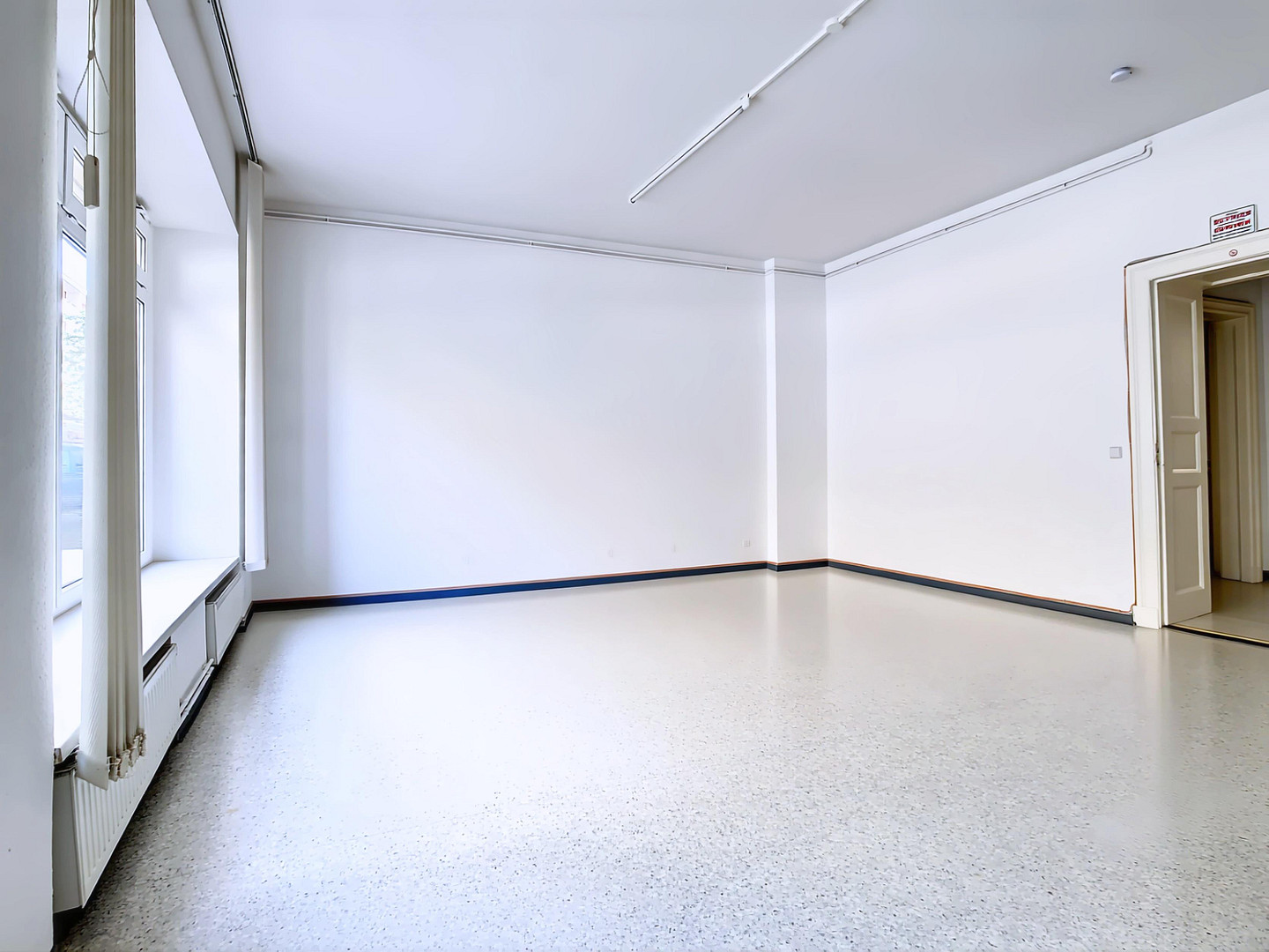 Endlich Platz! Ihr Kiez-Schmuckstück, Laden, Atelierwohnung oder Café - alles ist möglich – Berlin(Friedrichshain) – Vorschaubild 3