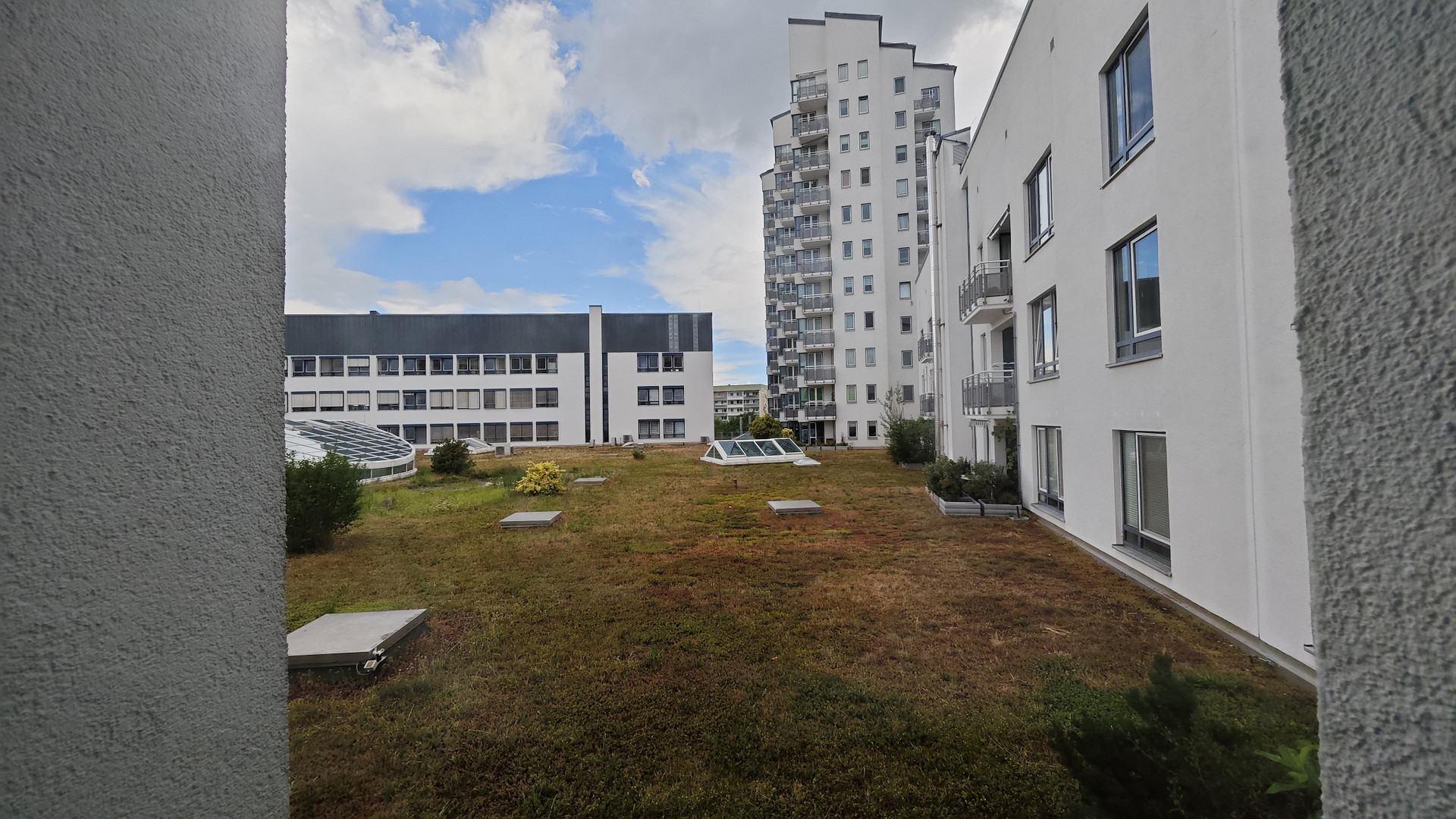 5,8 % IST-Rendite, renovierte 2 Zimmer Wohnung mit Balkon, EBK und Stellplatz – 4209 Leipzig(Grünau) – Vorschaubild 10