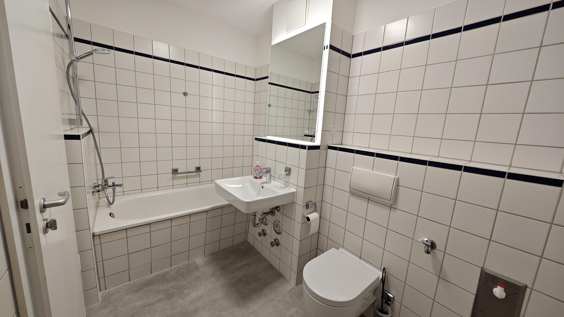 5,8 % IST-Rendite, renovierte 2 Zimmer Wohnung mit Balkon, EBK und Stellplatz – 4209 Leipzig(Grünau) – Vorschaubild 5