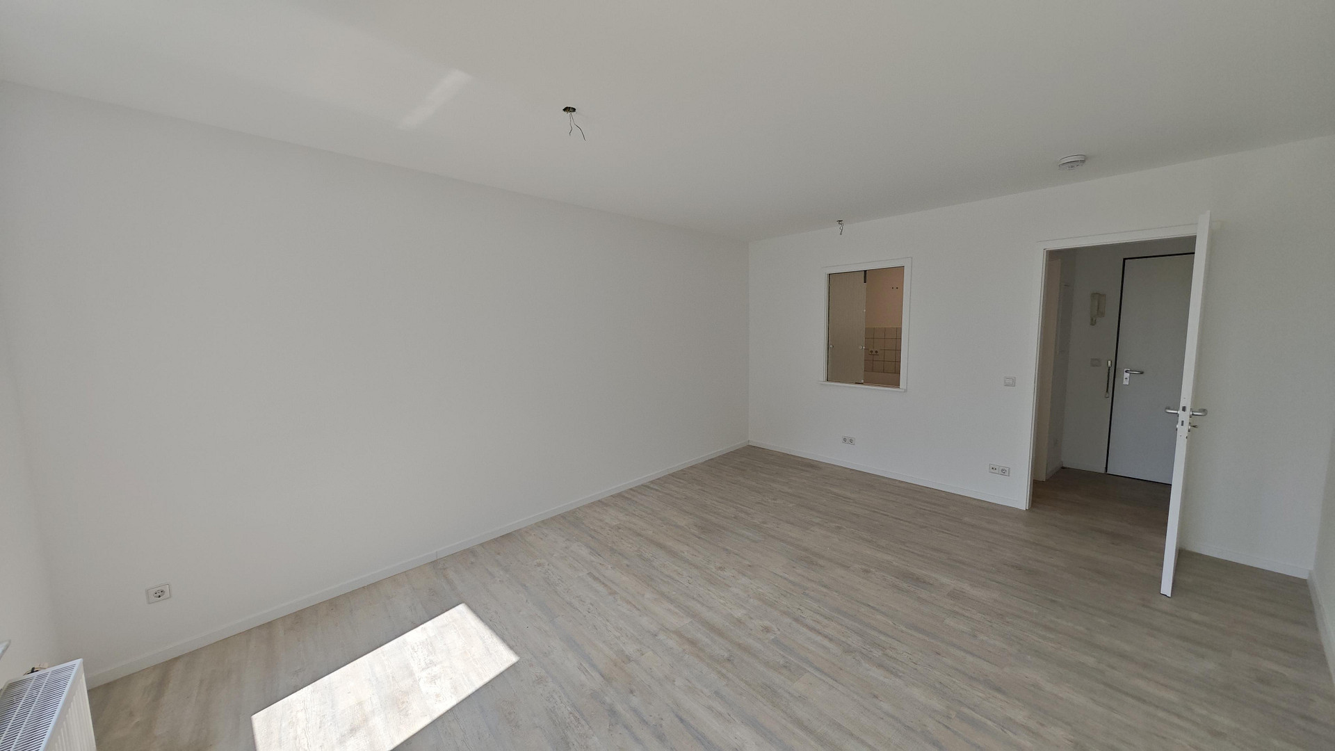 5,8 % IST-Rendite, renovierte 2 Zimmer Wohnung mit Balkon, EBK und Stellplatz – 4209 Leipzig(Grünau) – Vorschaubild 6