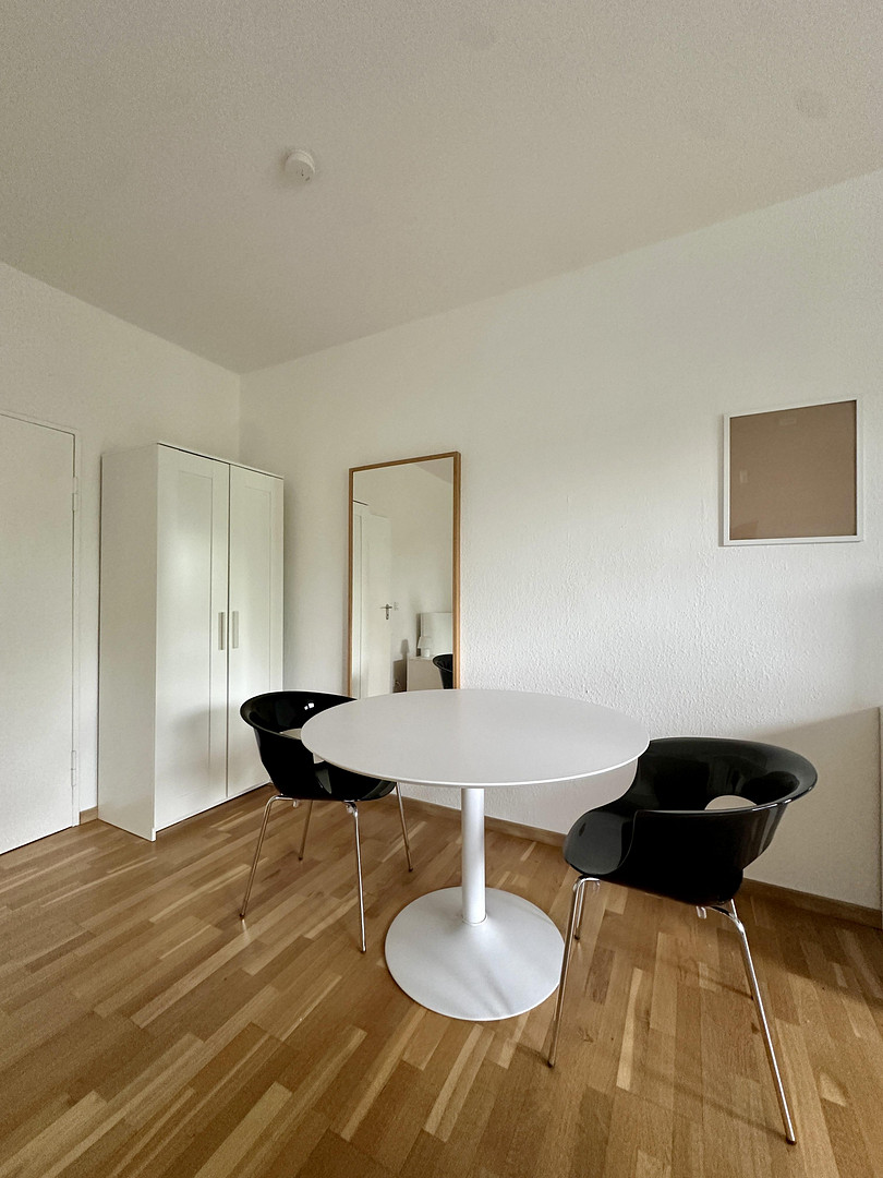 Charmante 1-Zimmer-Wohnung mit Balkon in Zentraler Lage HANSAVIRTEL – Flensburger Straße 21, 10557 Berlin(Hansaviertel) – Vorschaubild 2