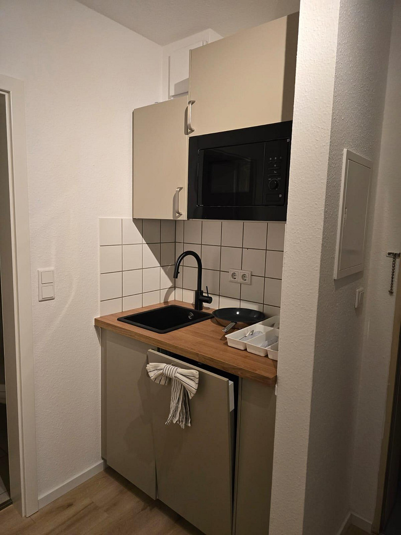 Mit Balkon - Neu saniert - voll möbliert! – Sonnenstraße 7, 90763 Fürth – Vorschaubild 6