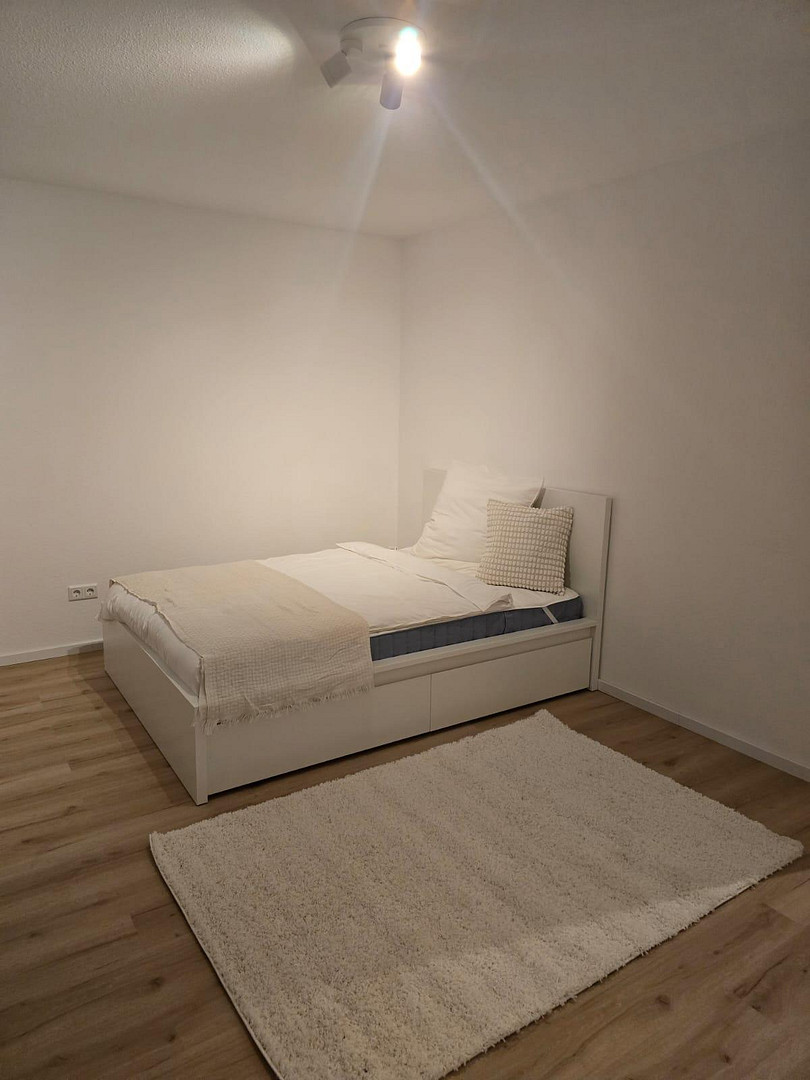 Mit Balkon - Neu saniert - voll möbliert! – Sonnenstraße 7, 90763 Fürth – Vorschaubild 5