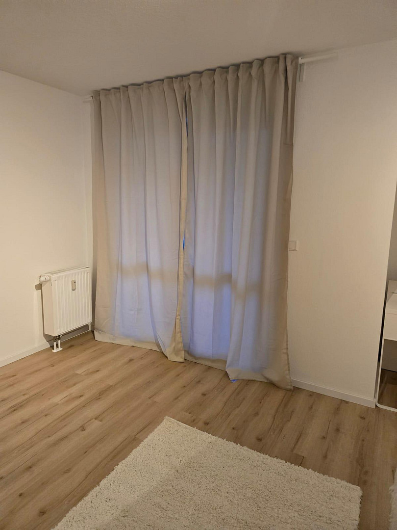 Mit Balkon - Neu saniert - voll möbliert! – Sonnenstraße 7, 90763 Fürth – Vorschaubild 12