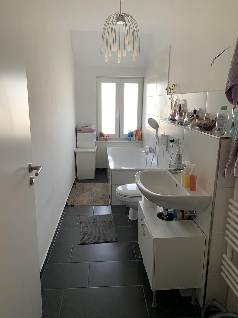 Von Privat: Attraktives MFH in Düsseldorf – umfassend modernisiert (Effizienzhaus 70), 17 Einheiten – Färberstr. 116, 40223 Düsseldorf(Bilk) – Vorschaubild 20