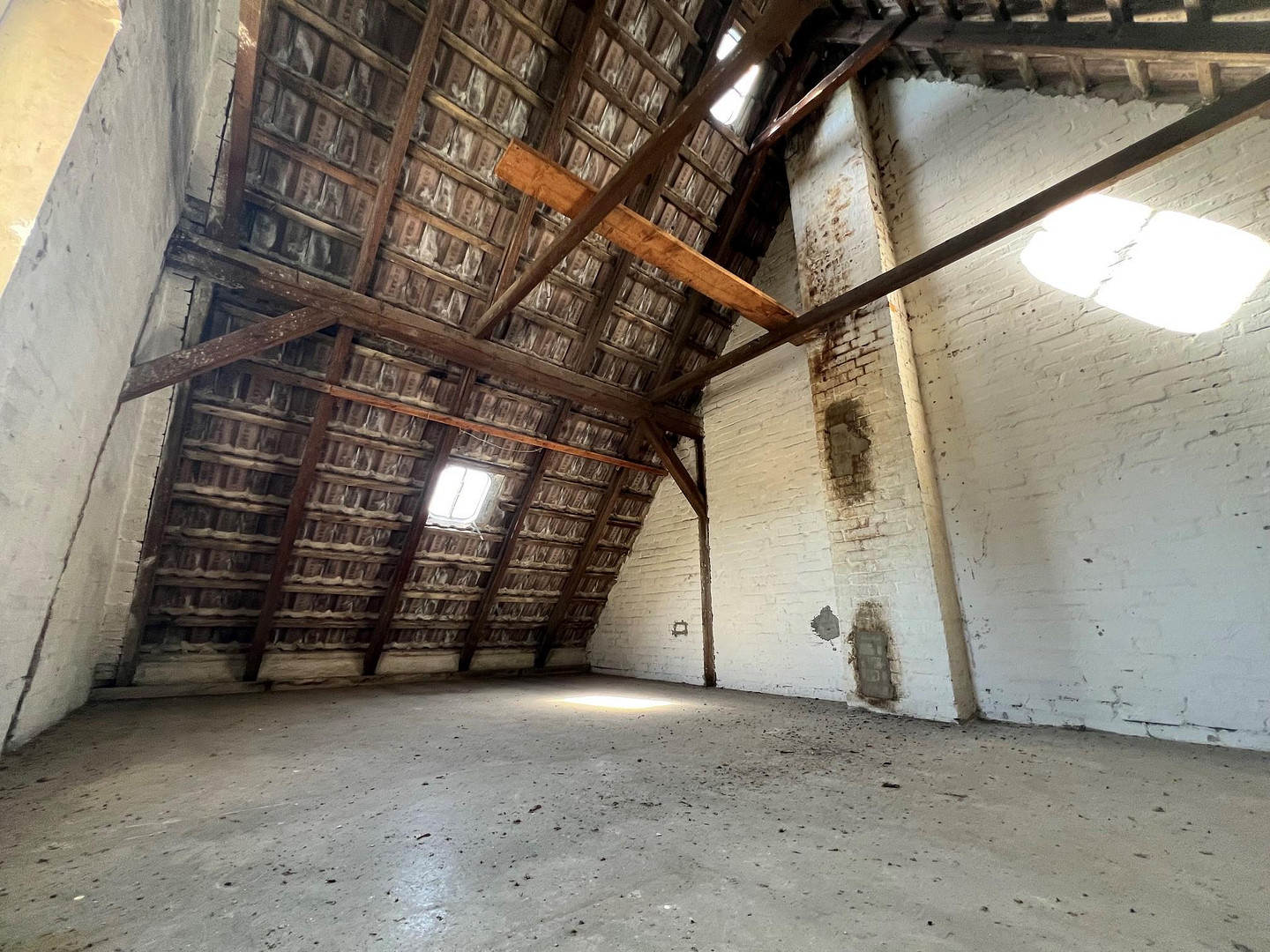 Reihenendhaus mit großem Entwicklungspotenzial für Handwerker und Sanierungsprofis – Salzburger Straße 21, 24147 Kiel(Elmschenhagen) – Vorschaubild 3