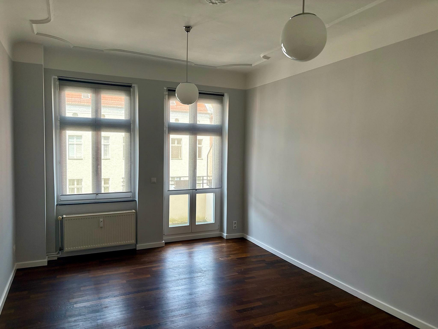Bezugsfreie 2-Zimmer-Altbauwohnung nahe Volkspark Friedrichshain mit Balkon und Fernsehturmblick – Berlin(Prenzlauer Berg) – Vorschaubild 5
