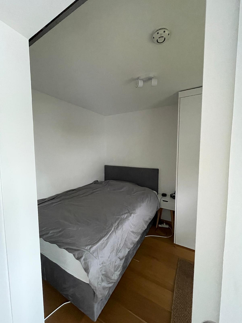 ab 01.07. möblierte 2-Zimmer-Mietwohnung in München-Fasangarten – Kiefernstrasse 25, 81549 München(Fasangarten) – Vorschaubild 4