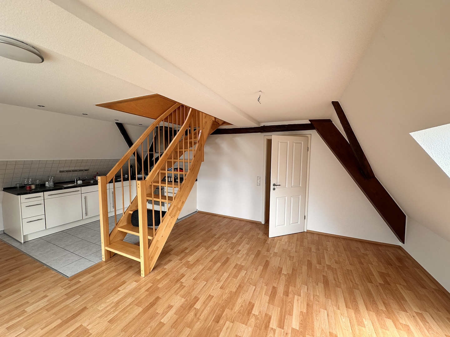 Maisonette-Wohnung mit großer 40m² Dachterrasse in Sinsheim-Hilsbach – Am Zehnt 9, 74889 Sinsheim-Hilsbach(Hilsbach) – Vorschaubild 11