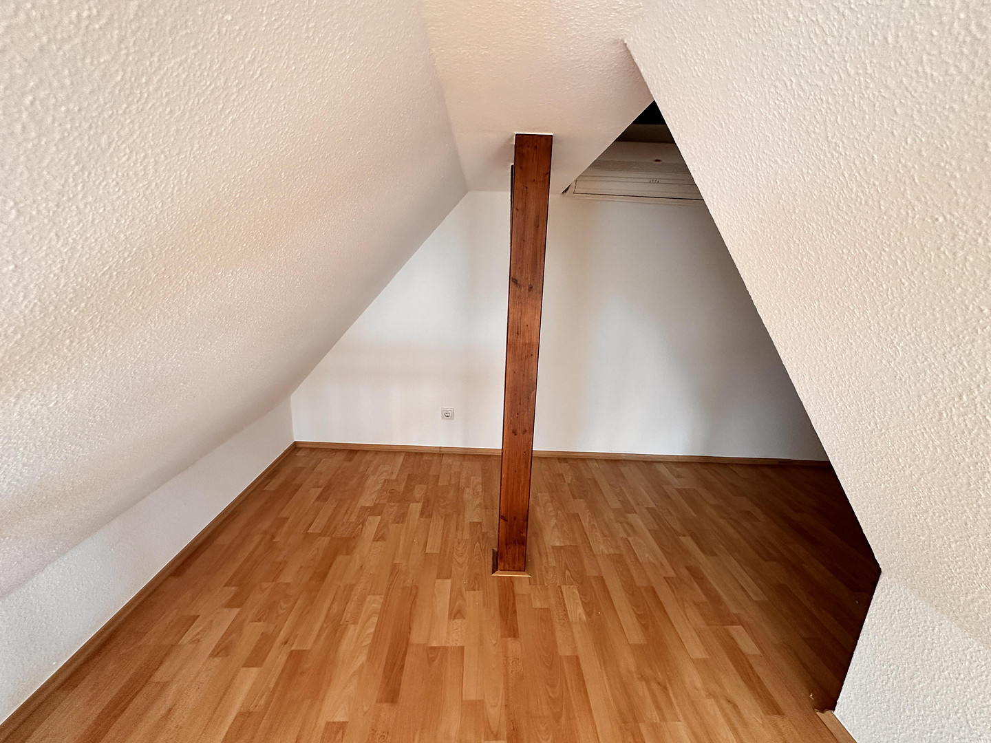 Maisonette-Wohnung mit großer 40m² Dachterrasse in Sinsheim-Hilsbach – Am Zehnt 9, 74889 Sinsheim-Hilsbach(Hilsbach) – Vorschaubild 19