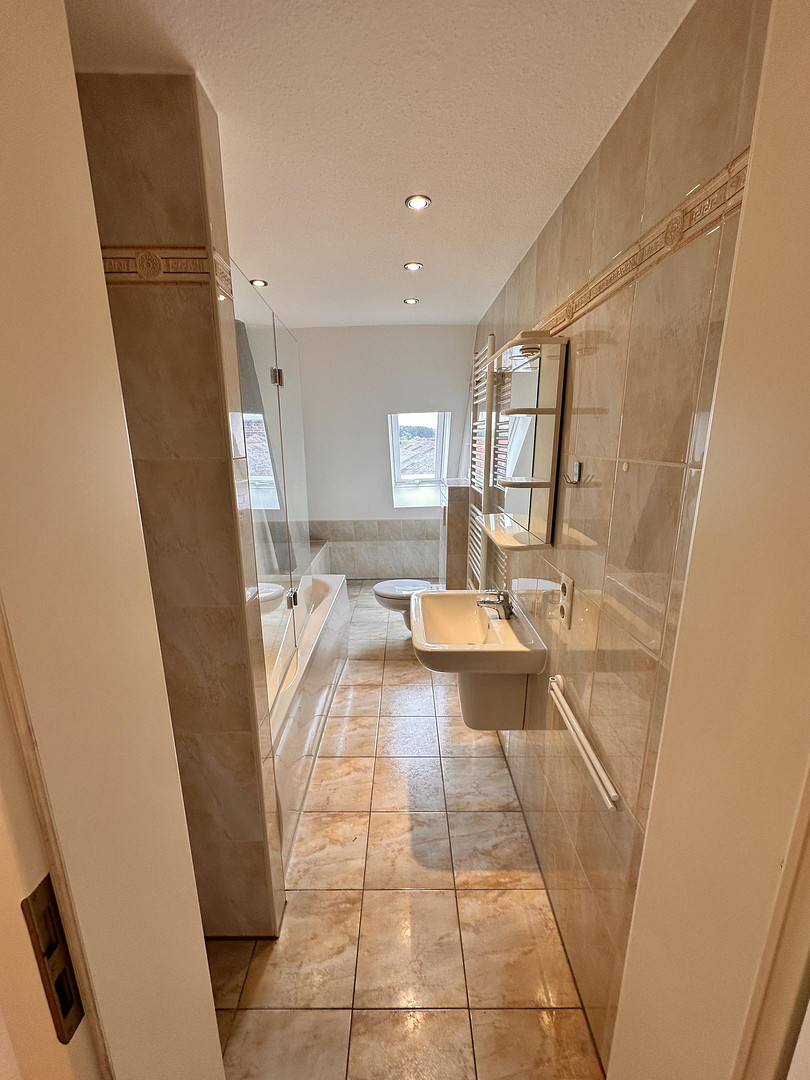 Maisonette-Wohnung mit großer 40m² Dachterrasse in Sinsheim-Hilsbach – Am Zehnt 9, 74889 Sinsheim-Hilsbach(Hilsbach) – Vorschaubild 4