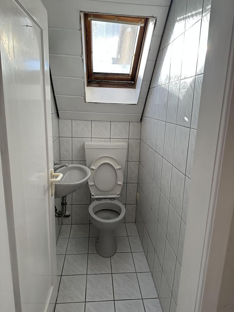 Gewerblich genutzte  4 Zimmer   Wohnung  an Firmen in  71570 Oppenweiler zu vermieten. – Oppenweiler – Vorschaubild 7