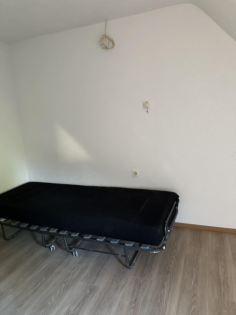 Gewerblich genutzte  4 Zimmer   Wohnung  an Firmen in  71570 Oppenweiler zu vermieten. – Oppenweiler – Vorschaubild 5
