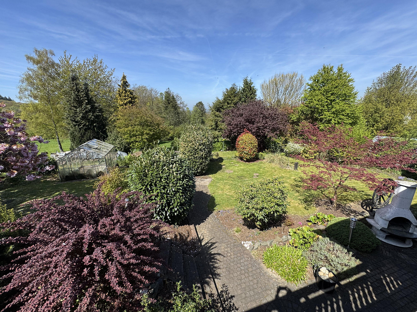 Gepflegtes Einfamilienhaus mit EBK, Balkon, schön angelegtem Garten und Aussicht – Waldbröl(Biebelshof) – Vorschaubild 4