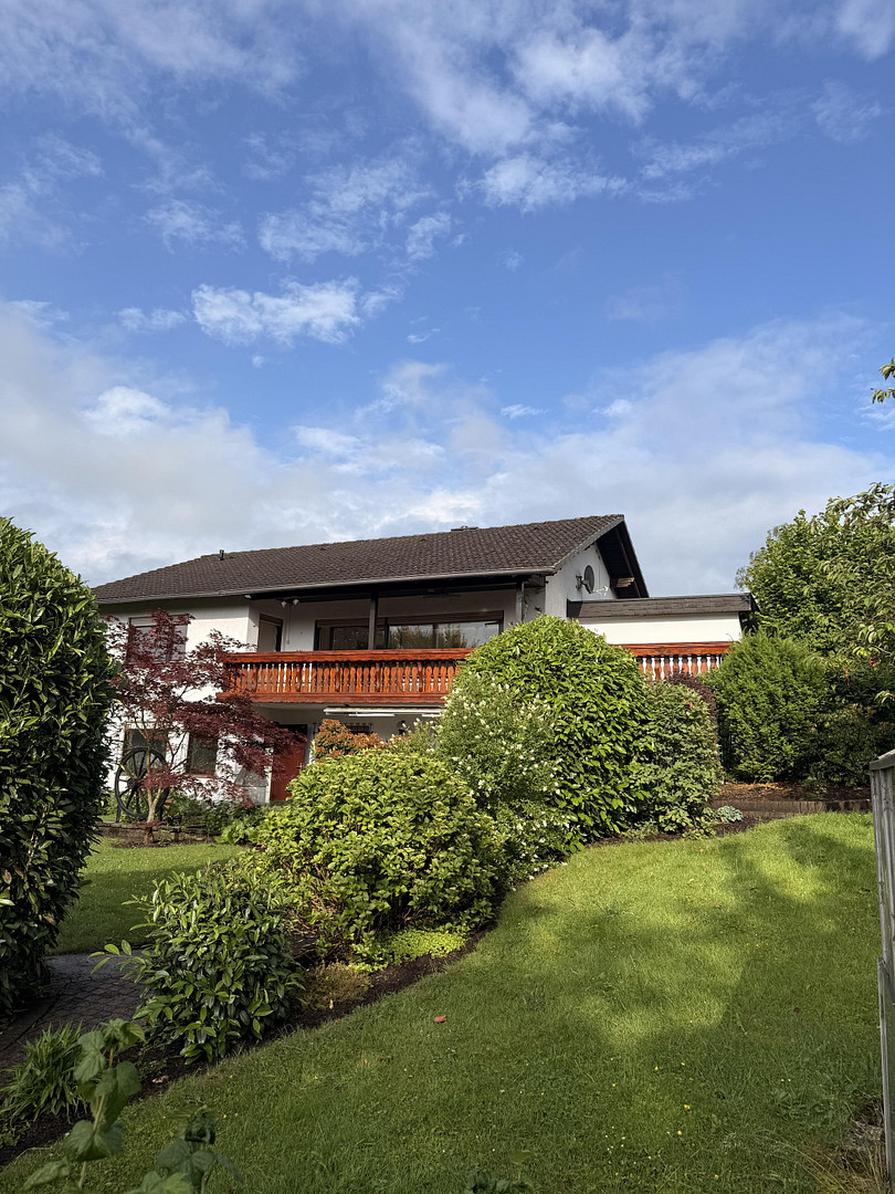 Gepflegtes Einfamilienhaus mit EBK, Balkon, schön angelegtem Garten und Aussicht – Waldbröl(Biebelshof) – Vorschaubild 21