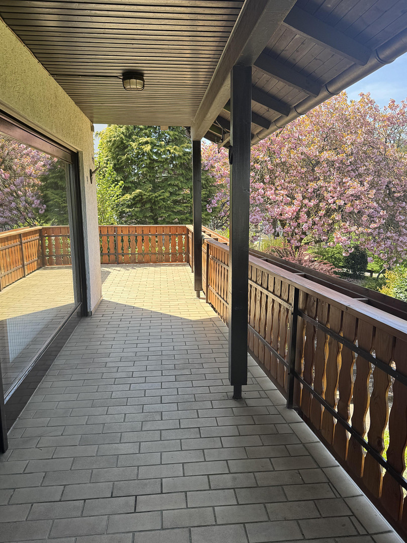 Gepflegtes Einfamilienhaus mit EBK, Balkon, schön angelegtem Garten und Aussicht – Waldbröl(Biebelshof) – Vorschaubild 9