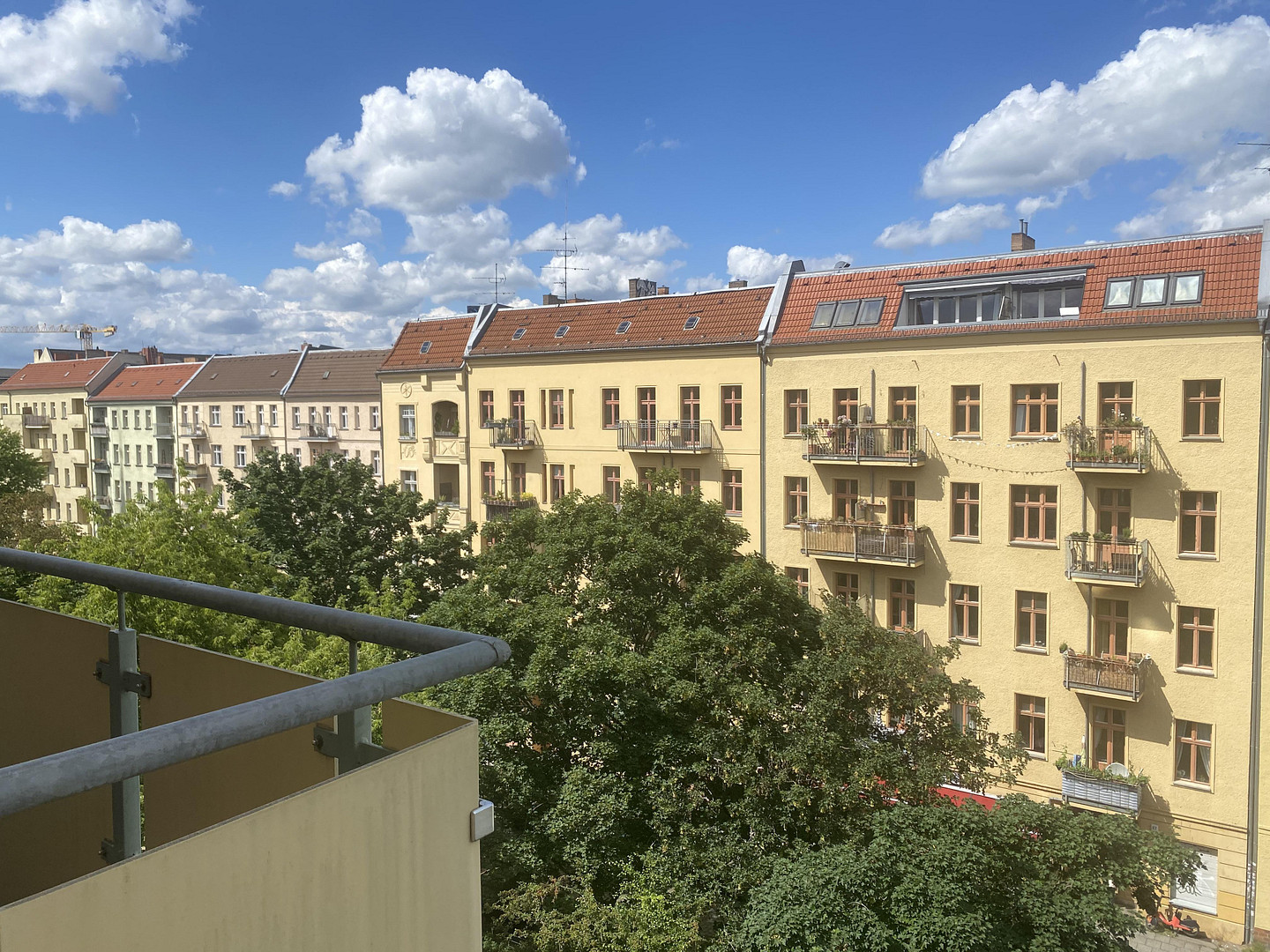 Seltene Gelegenheit im Samariterviertel – Altbauwohnung mit 30 m² Dachterrasse – Berlin(Friedrichshain) – Vorschaubild 9