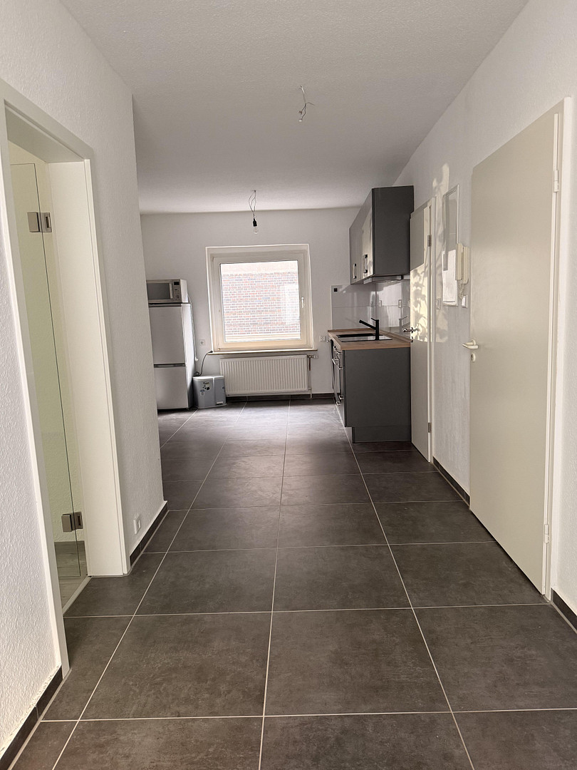 Renovierte 2-Zimmer Wohnung mit EBK, nahe Innenstadt – Braunschweig – Vorschaubild 4
