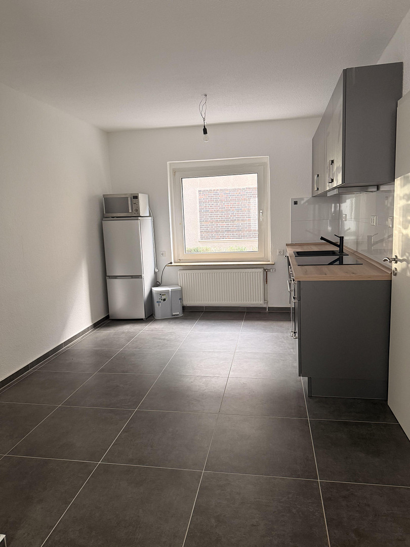 Renovierte 2-Zimmer Wohnung mit EBK, nahe Innenstadt – Braunschweig – Vorschaubild 2