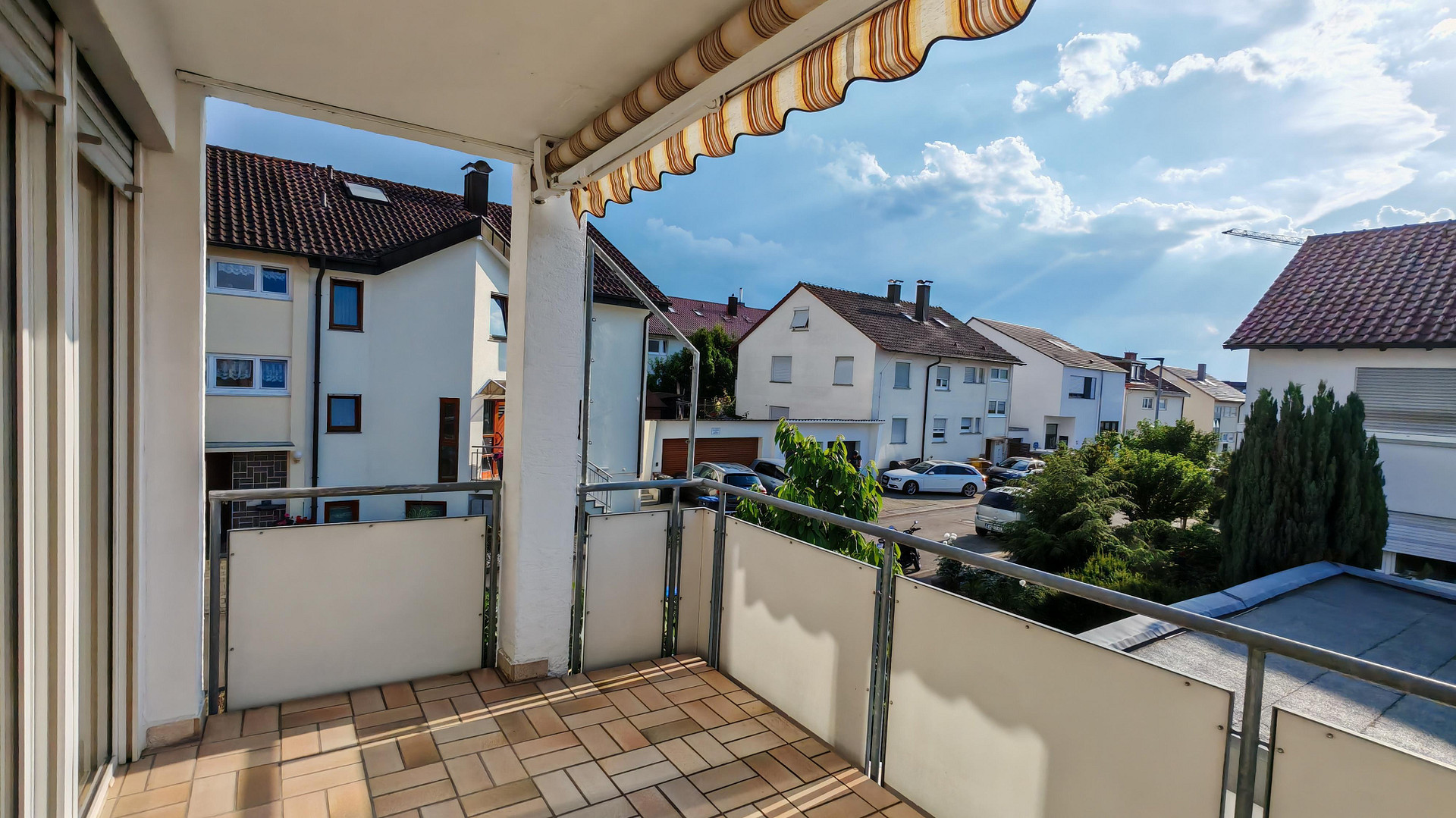 Lichtdurchflutete 3,5 / 4 Zimmerwohnung 1.OG ca.90 m2 mit großem Balkon Weinstadt-Endersbach – Weinstadt(Endersbach) – Vorschaubild 11