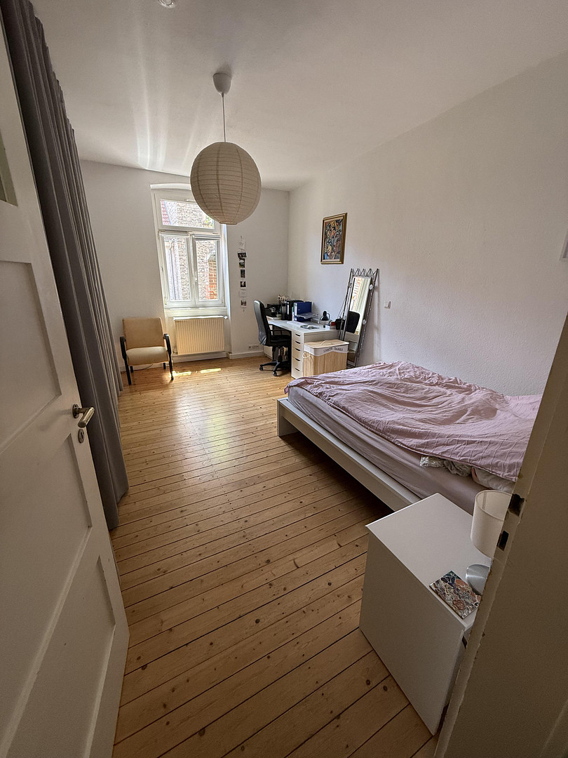 Charmante 2-Zimmer-Altbauwohnung mit Blick ins Grüne im Herzen von Heidelberg-Bergheim – Bergheimer Str. 84, 69115 Heidelberg(Bergheim) – Vorschaubild 3
